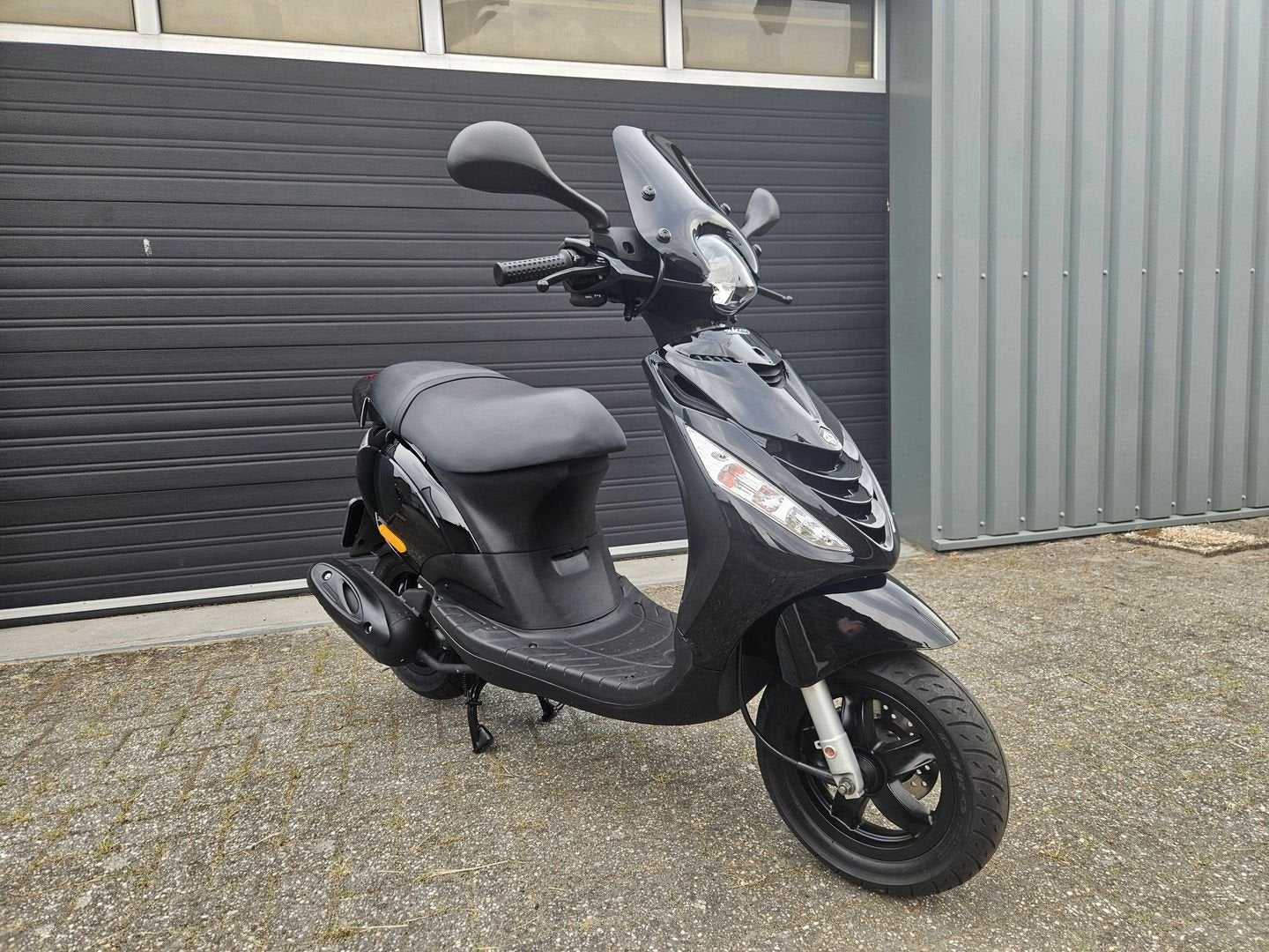 PIAGGIO ZIP 50 4T-2V SP LOOK BROM ZWART BJ 2013 ZWART 4352KM, Maximaal 45 km/u, Onbekend, Ophalen of Verzenden, Zo goed als nieuw