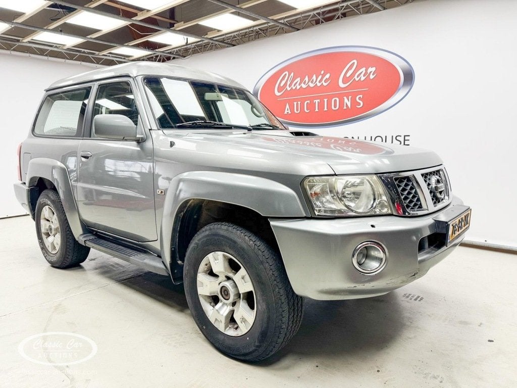 Nissan PATROL GR 3.0 DI Turbo - ONLINE AUCTION, Gebruikt, 2953 cc, 4 cilinders, Bedrijf