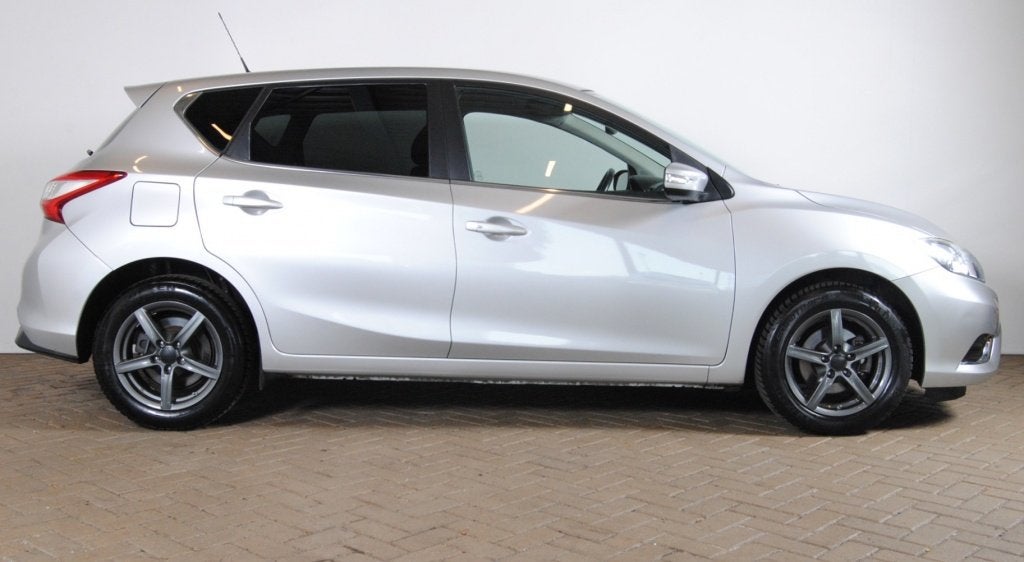 Nissan Pulsar 1.2 DIG-T Connect Ed (bj 2016, automaat), Auto's, Gebruikt, Euro 6, 4 cilinders, Origineel Nederlands