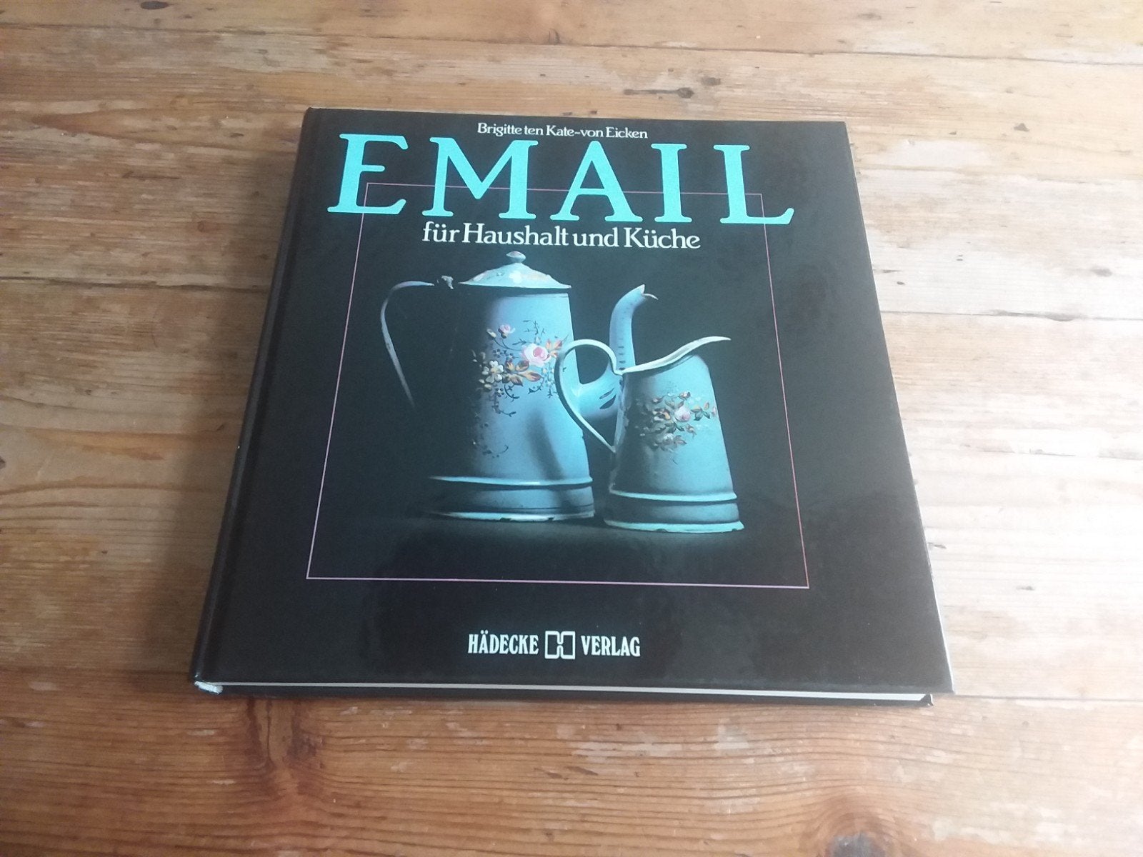 Boek over emaille, Boeken, Ophalen of Verzenden, Zo goed als nieuw