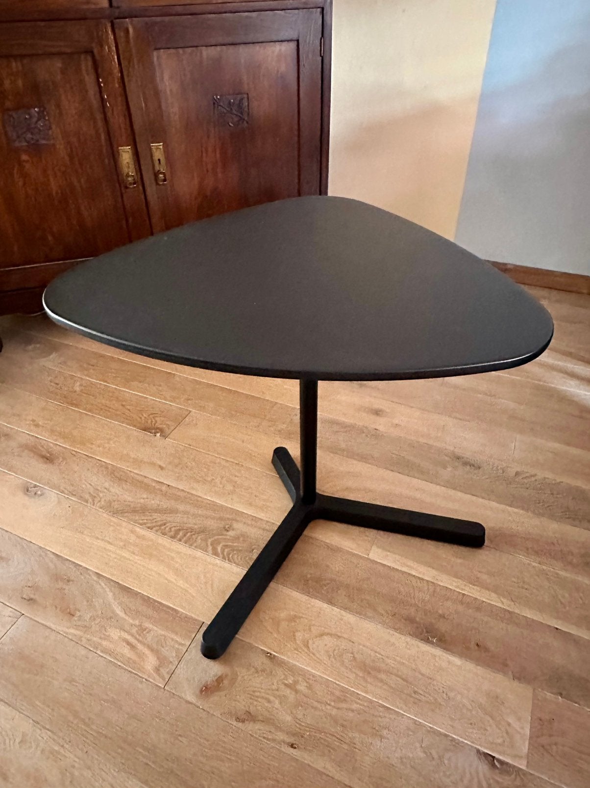 Ikea Swartasen Laptoptafel of bijzettafel, Kunststof, 55 tot 75 cm, Zo goed als nieuw, Ophalen