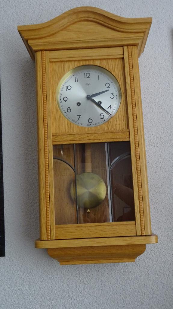 Wandklok Bim Bam Van Lichteiken Hout., Ophalen, Zo goed als nieuw, Analoog, Wandklok