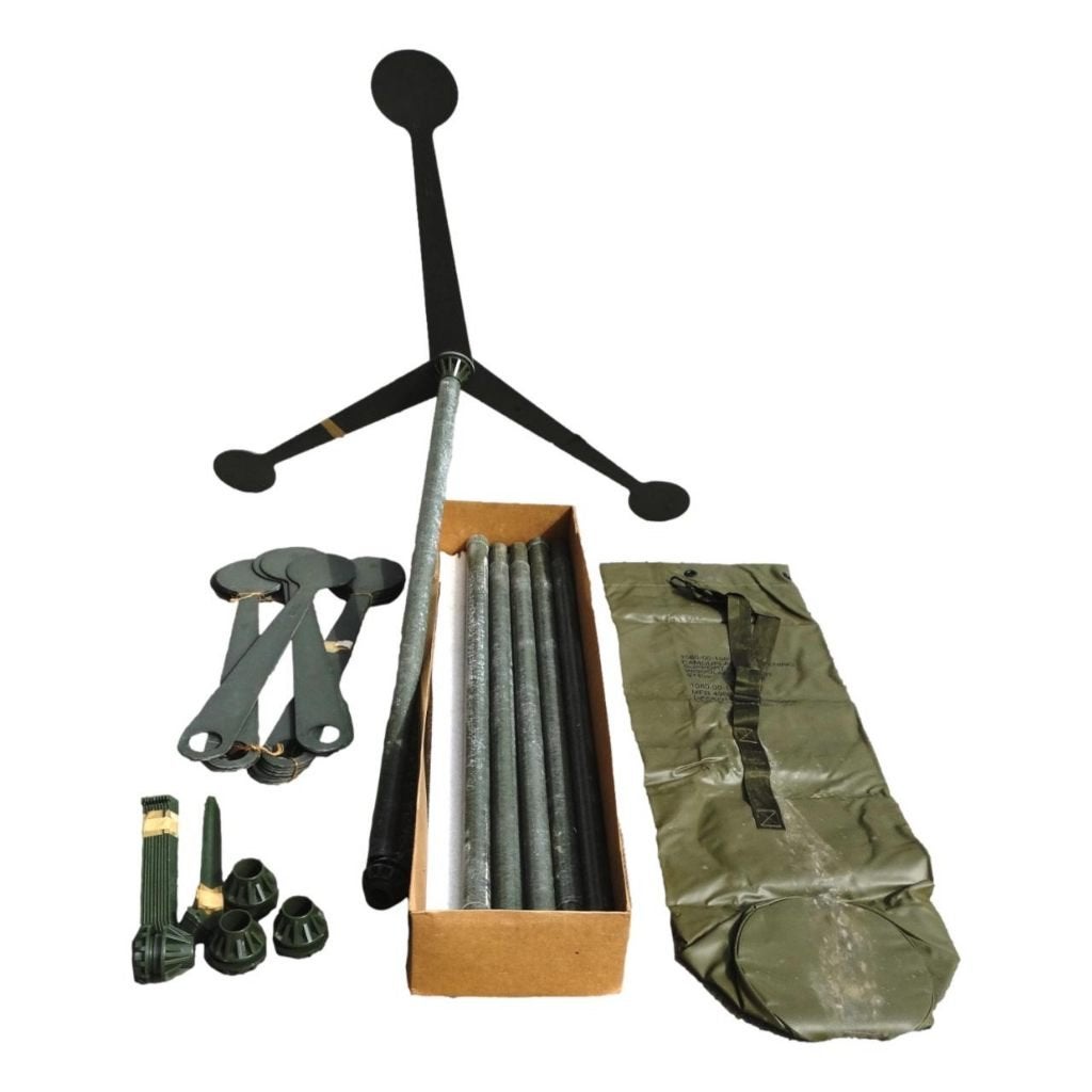 Camouflagenet ophoud set US Camouflage net support system, Verzamelen, Ophalen, Landmacht, Amerika, Overige typen