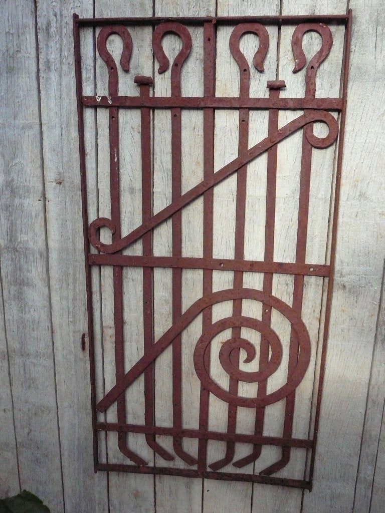 1 antiek sierhek 435x860 mm. massief staal, Tuin en Terras, Ophalen of Verzenden, Gebruikt, IJzer, Sierhekwerk