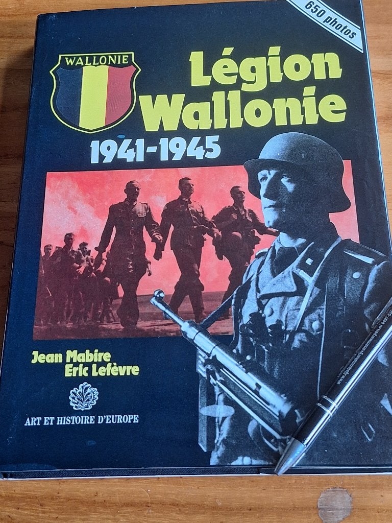 Fotoboek légion Wallonie 1941-1945 Léon Degrelle 650 foto´s, Ophalen of Verzenden, Tweede Wereldoorlog, Gelezen, Overige onderwerpen