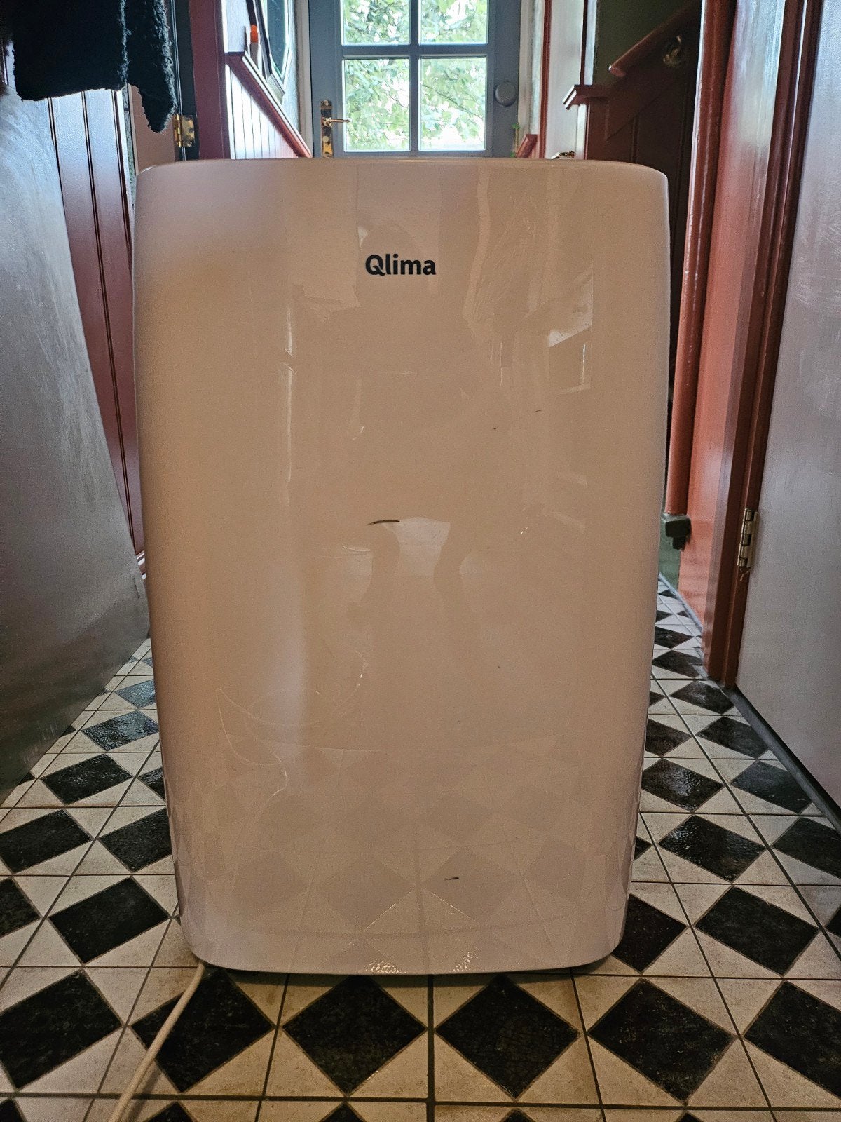 Qlima D 225 Condensatie Luchtontvochtiger - 25L/dag, Witgoed en Apparatuur, Ophalen, Luchtontvochter