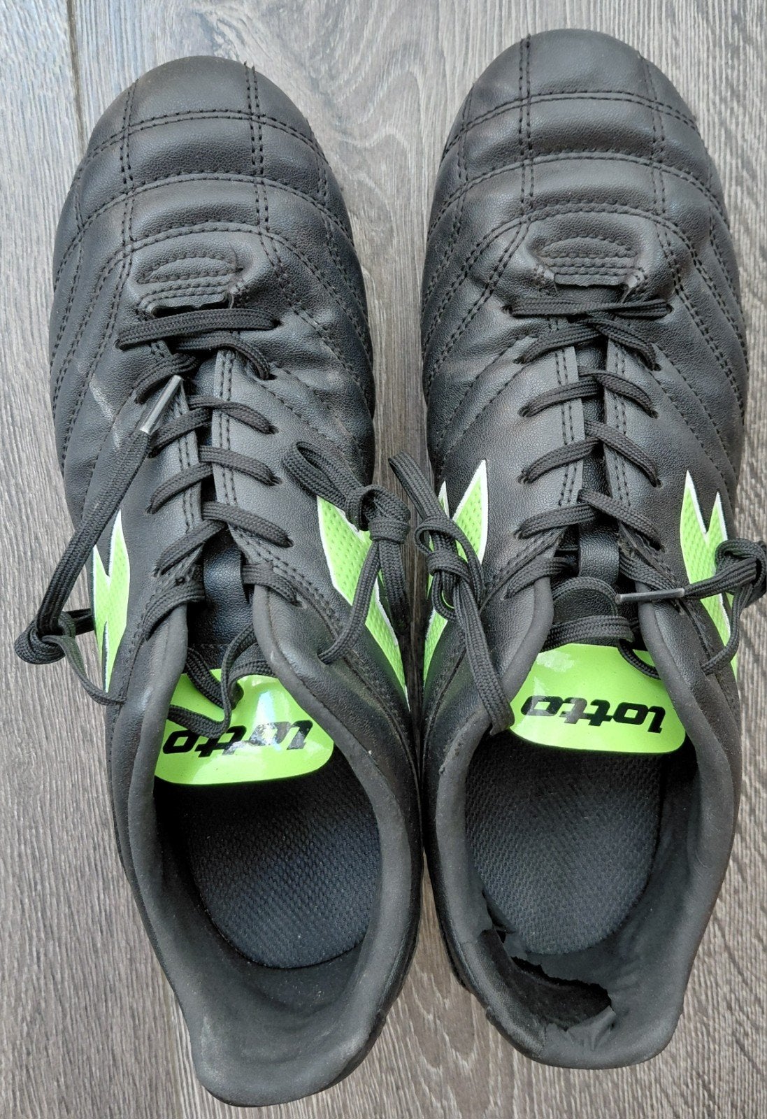 Lotto Stadio voetbalschoenen mt 42, Ophalen, Gebruikt, Schoenen, Maat L