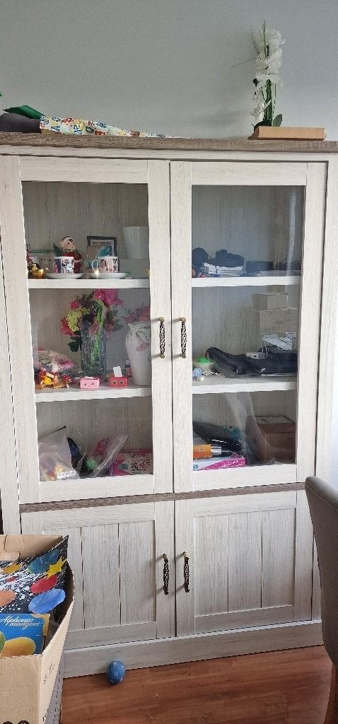 Display Cabinet – White Oak Look with Glass Doors, Ophalen, Met deur(en), 100 tot 150 cm, Nationwide