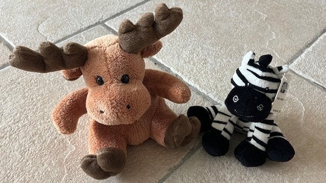 Knuffels zebra 14 cm en eland 20 cm, Ophalen of Verzenden, Gebruikt, Overige typen