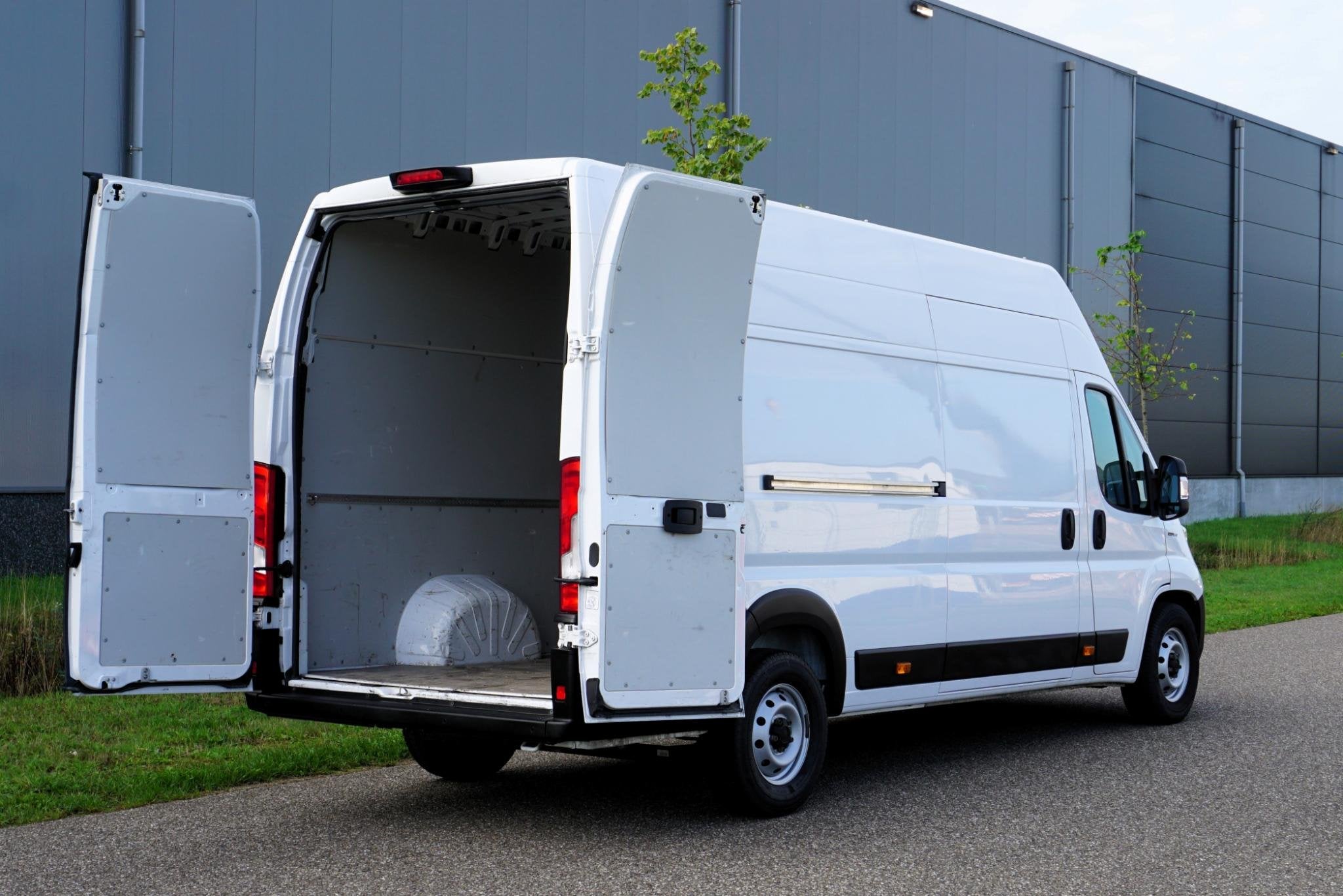 Fiat Ducato 35H 2.3 MultiJet L4H3 160 pk |Topstaat |Camera |, Voorwielaandrijving, Dealer onderhouden, Stof, Gebruikt