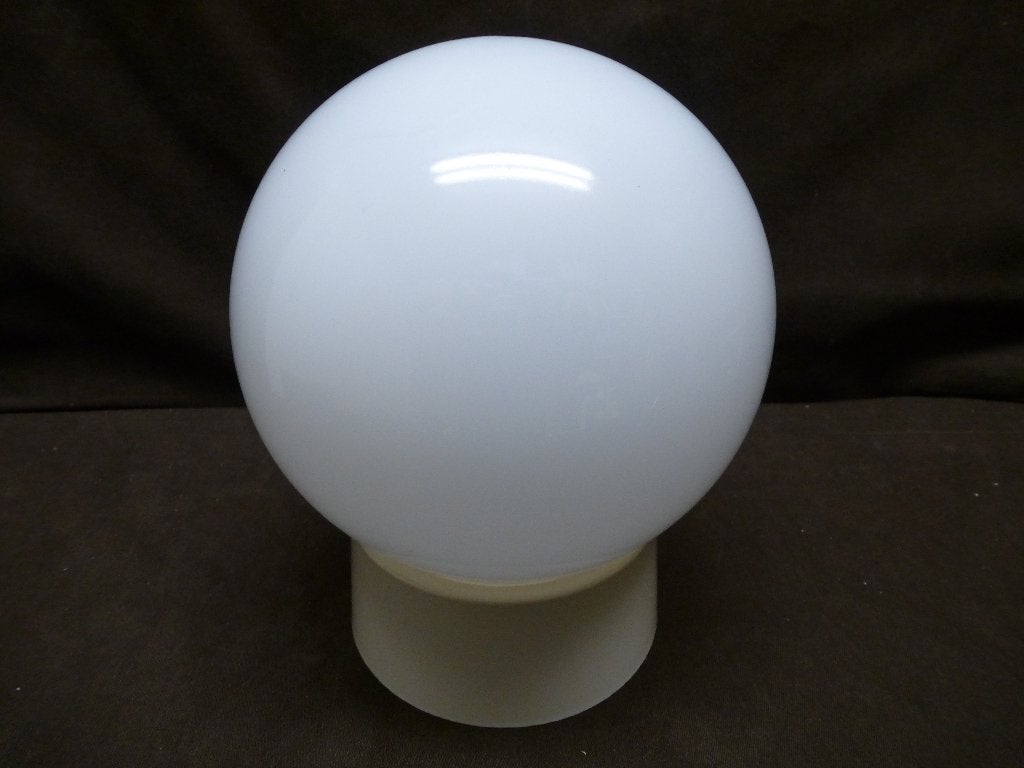 Een klassieke glazen bollamp (plafonnière of wandlamp) (2), Ophalen of Verzenden, Zo goed als nieuw, Glas