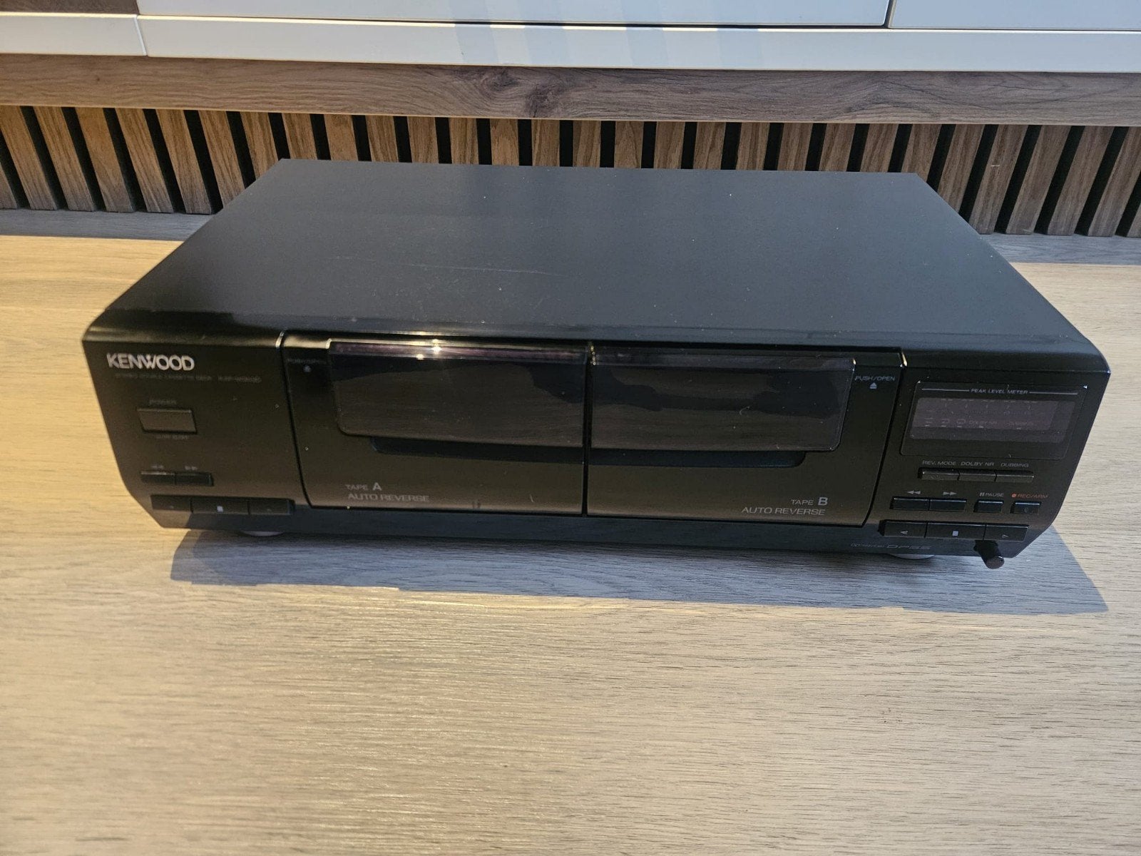 KENWOOD STEREO DUBBELE CASSETTEDECK
TYPE KXF-W3030, Ophalen, Kenwood