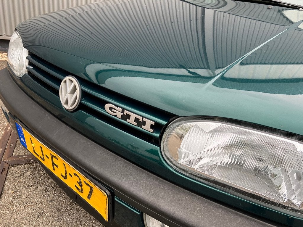 Volkswagen Golf 2.0 GTI ORGINEEL NL GELEVERDE GOLF GTI !, Auto's, Volkswagen, Voorwielaandrijving, Gebruikt, 4 cilinders, 1984 cc