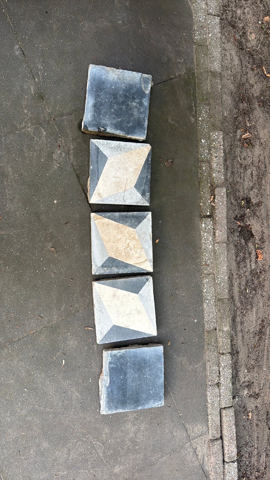 Oude vloertegels antieke cementtegels Escher-motief, Doe-het-zelf en Verbouw, Tegels, Ophalen, Keramiek, Minder dan 20 cm, Minder dan 5 m²