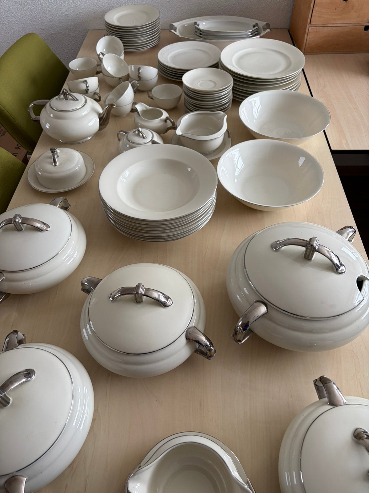 Oud porseleinen servies Victoria, Antiek en Kunst, Ophalen of Verzenden