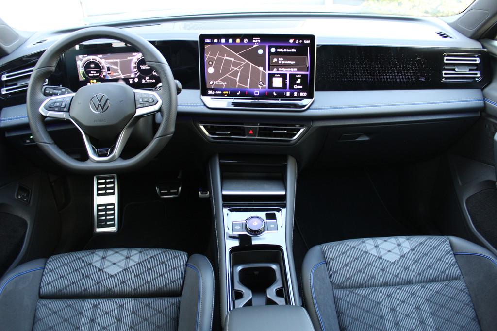 Volkswagen Tiguan 1.5 eHybrid R-Line Edition 272 Pk | Direct, 1498 cc, 4 cilinders, Plug-in hybride, Nieuw
