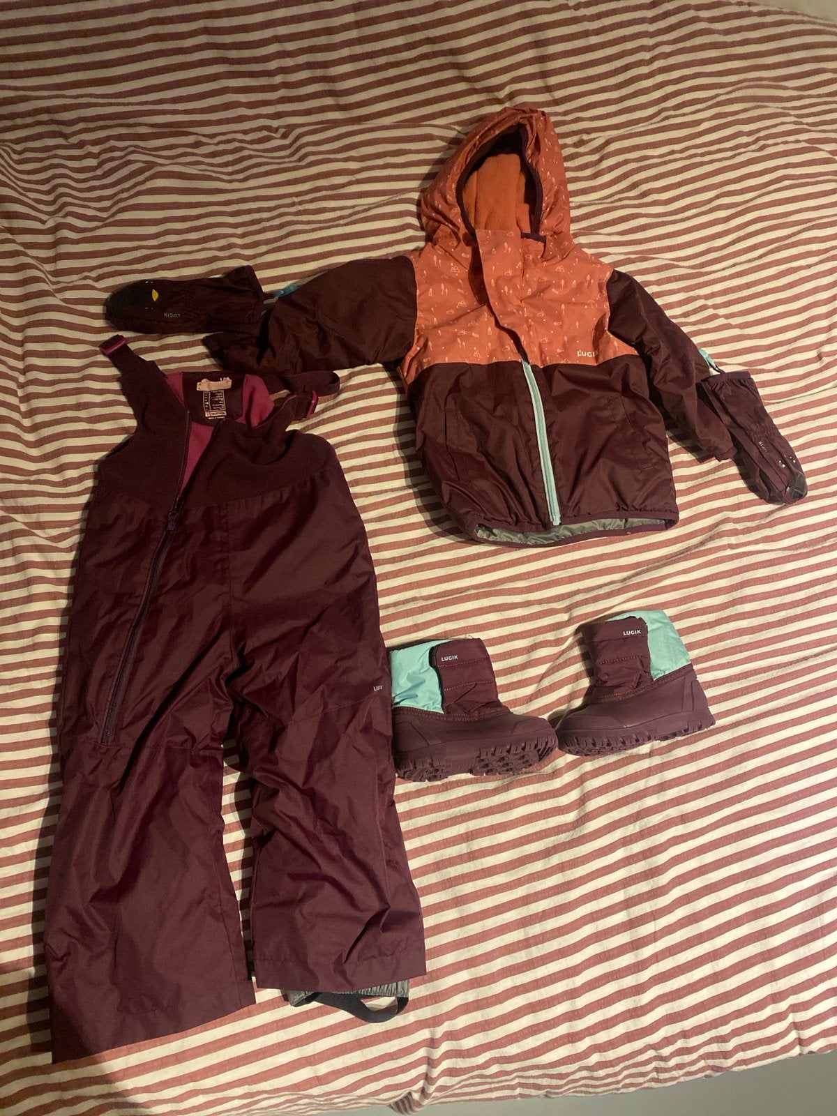 Decathlon ski-outfit voor peuters (jas, broek, laarzen), Ophalen of Verzenden, Zo goed als nieuw, Jongetje of Meisje