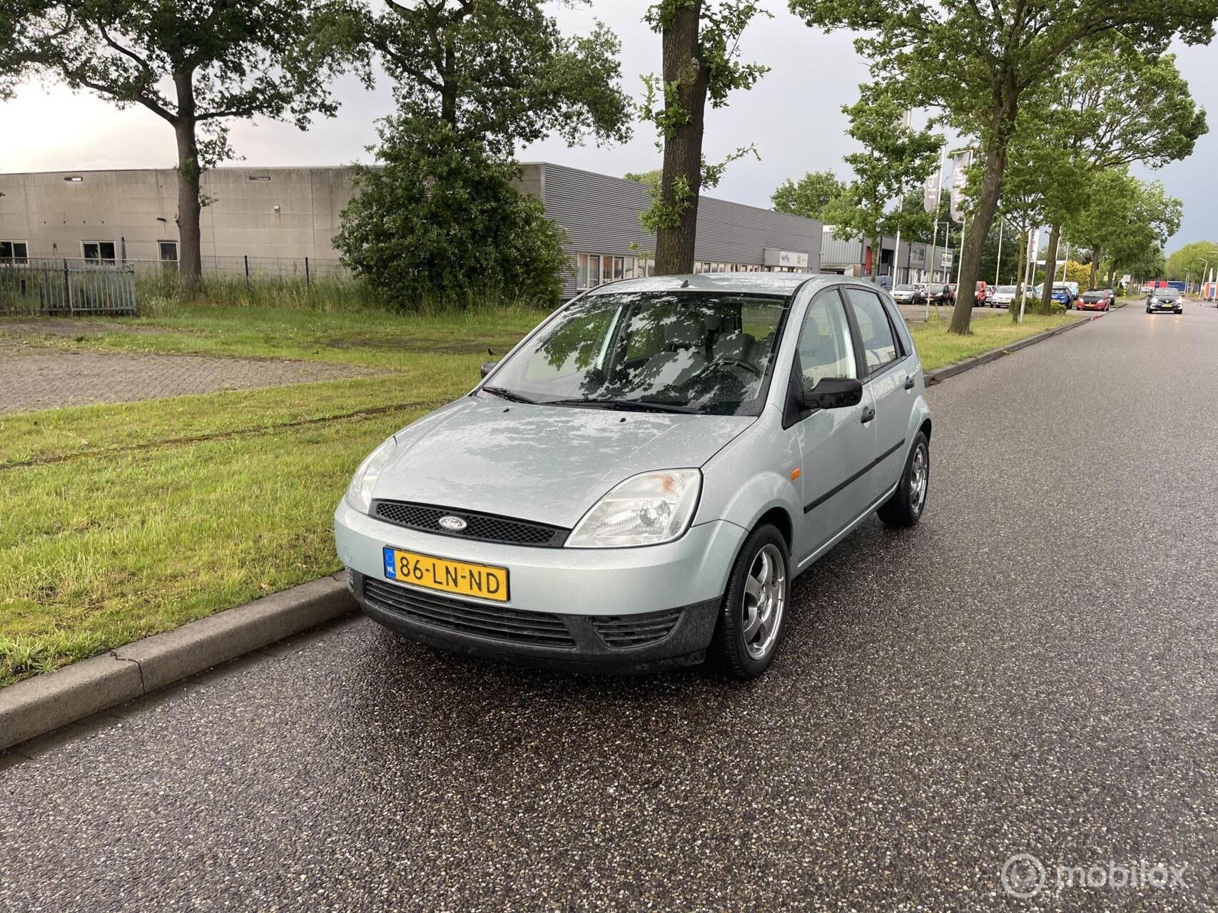 Ford Fiesta 1.4-16V Automaat Airco, Auto's, 15 km/l, 4 cilinders, 49 €/maand, Origineel Nederlands