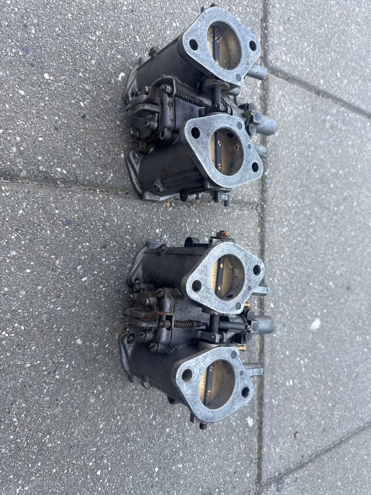 Dellorto 40mm Carburateurs Set van 2 - Gebruikt, Ophalen of Verzenden, Gebruikt, Universele onderdelen