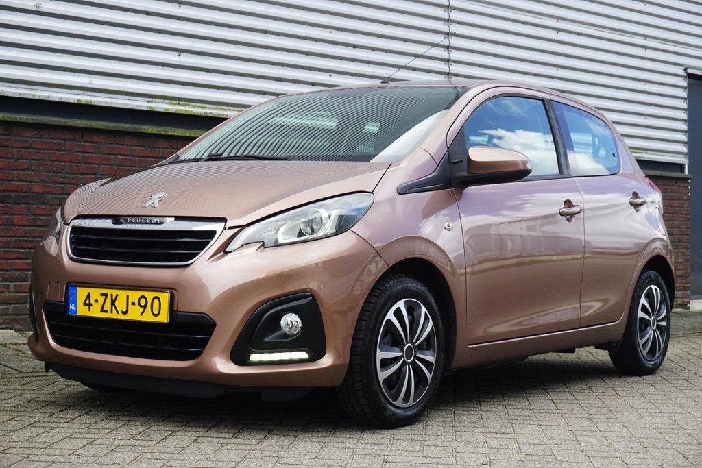 Peugeot 108 1.0 e-VTi Airco/Koppeling reeds vervangen/ Nette, Stof, Gebruikt, Bruin, 4 stoelen