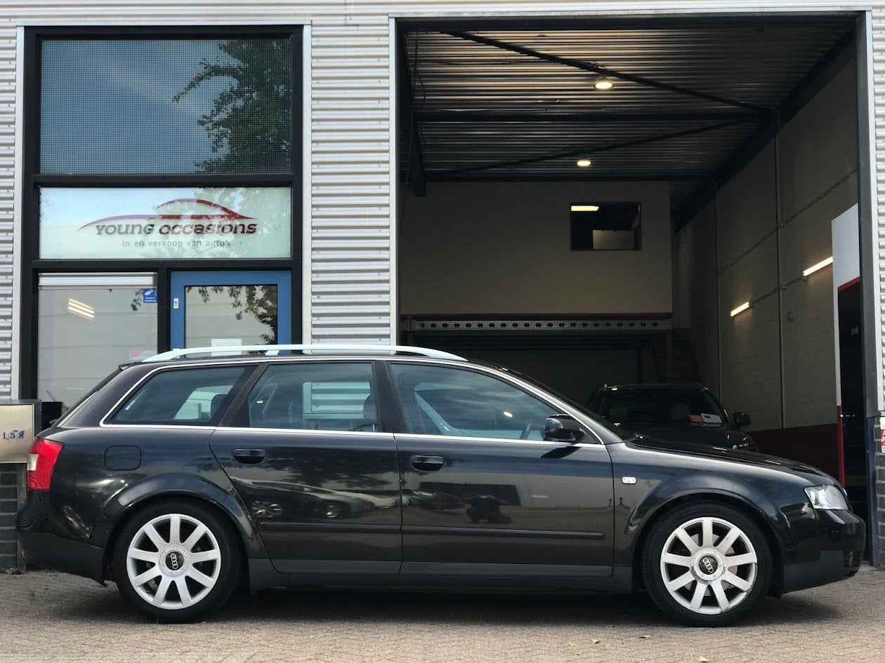 Audi A4 Avant 1.8 Turbo, Auto's, Voorwielaandrijving, Gebruikt, A4, Zwart