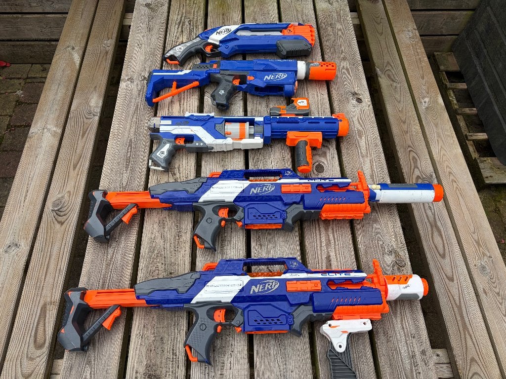 Grote Nerf collectie + accessoires + darts, Ophalen, Gebruikt