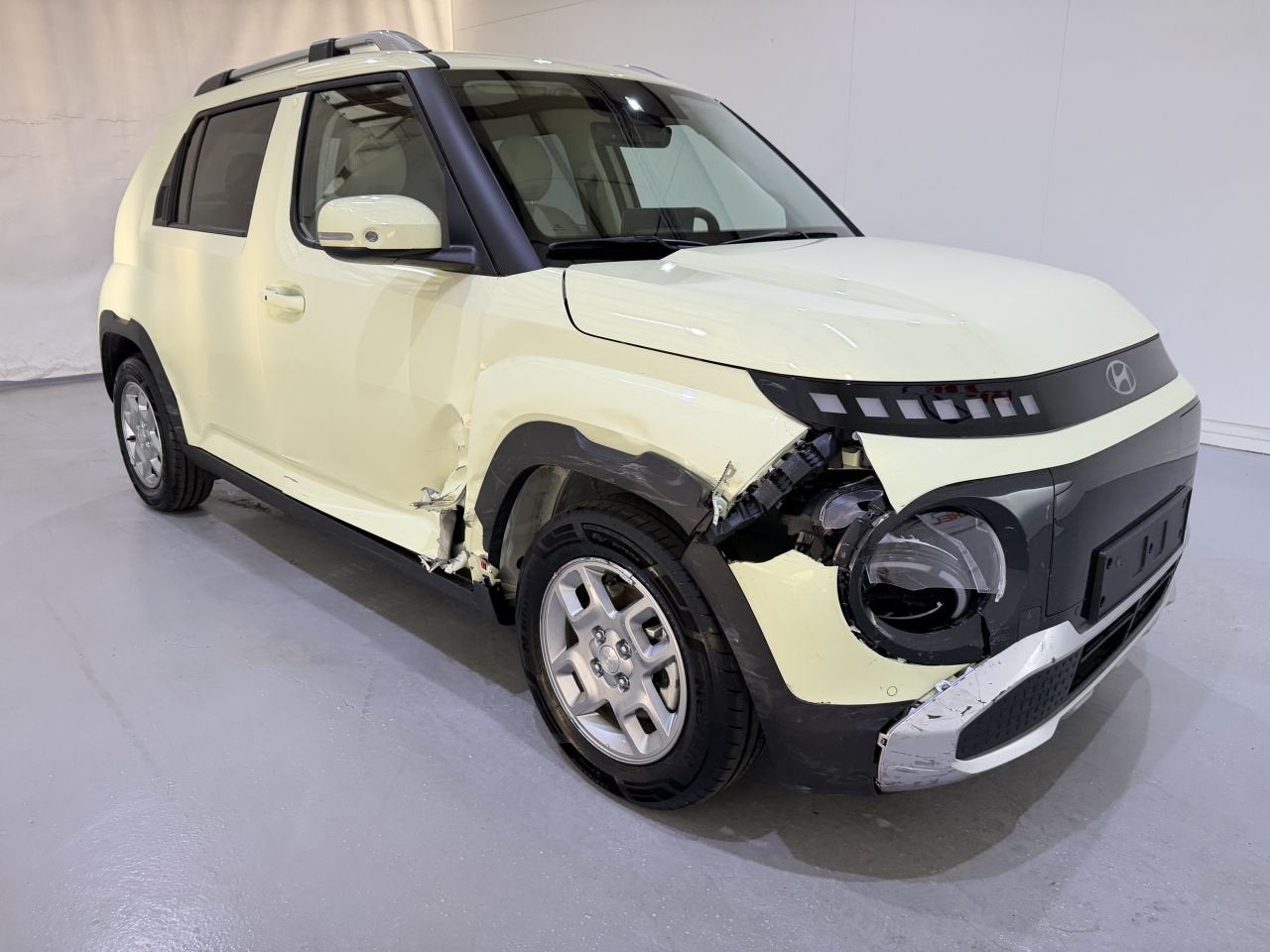 Hyundai Inster 49kWh Pulse Aut. (bj 2026, automaat), Auto diversen, Schadeauto's, Automaat, Hyundai Motor Deutschland GmbH, Geel