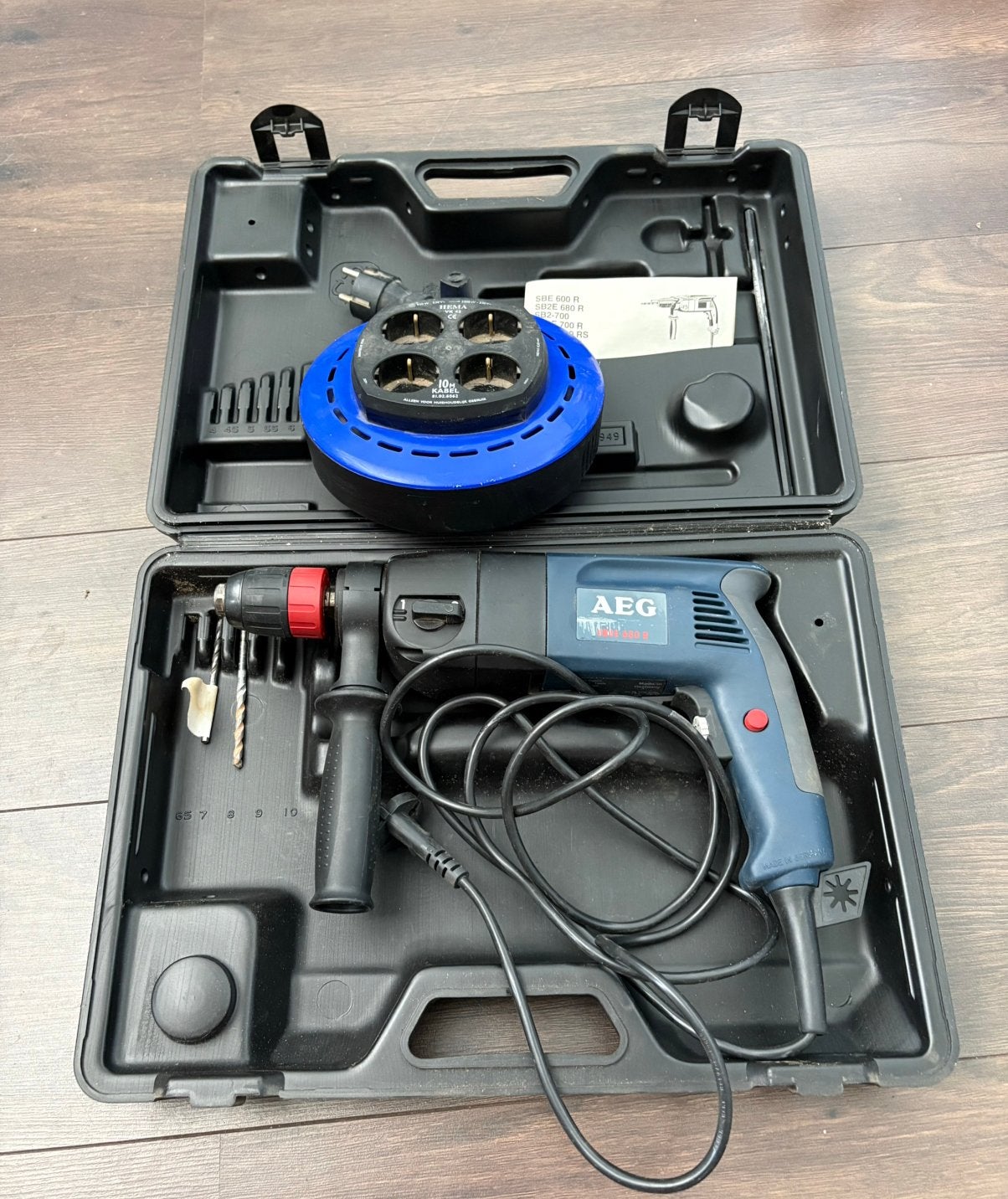 AEG klopboor machine en verlengsnoer, Ophalen, Zo goed als nieuw, Boor- en/of Breekhamer