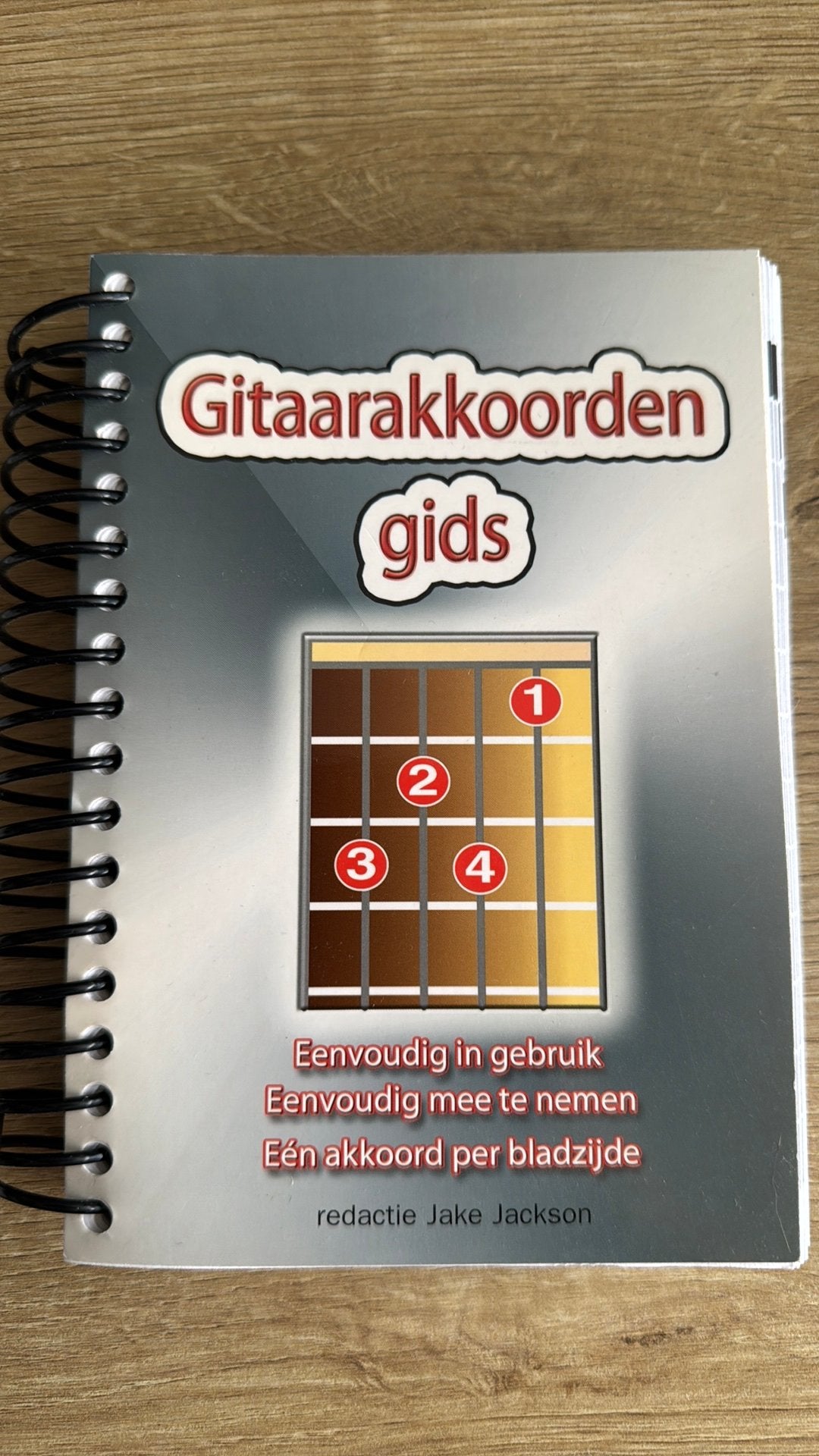 Gitaarakkoorden Gids - Eenvoudig in gebruik, Muziek en Instrumenten, Ophalen of Verzenden, Zo goed als nieuw, Overige typen