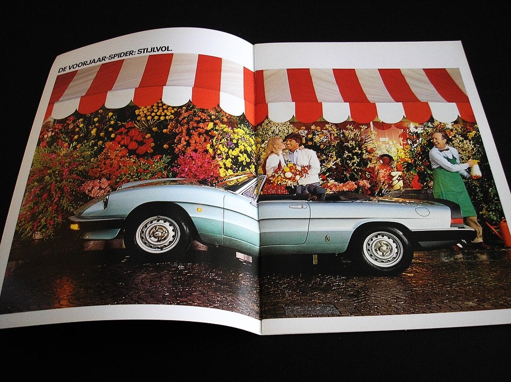 Alfa Romeo Spider, de vierseizoenen cabriolet, 1985, Boeken, Auto's | Folders en Tijdschriften, Zo goed als nieuw, Alfa Romeo