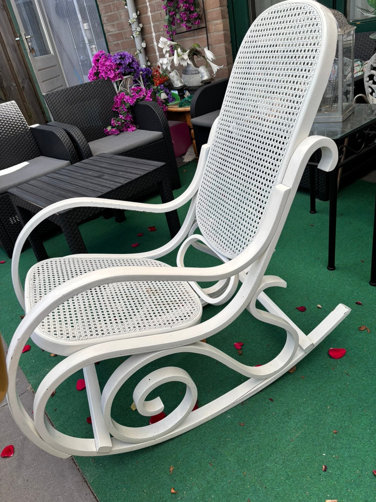 Thonet schommelstoel, Ophalen, Zo goed als nieuw, Hout