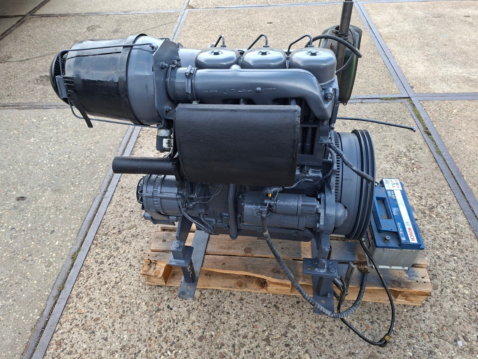 Deutz motor F3l 912, Doe-het-zelf en Verbouw, Motoren, Ophalen of Verzenden, Dieselmotor, 1800 rpm of meer