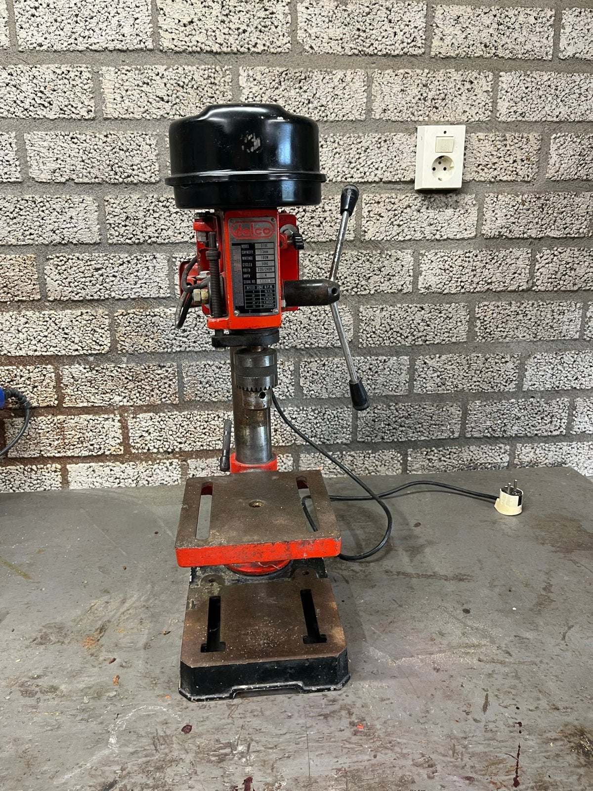 Kolomboormachine Delco 010E - 180W, Gebruikt, Variabele snelheid, Ophalen of Verzenden, Minder dan 400 watt