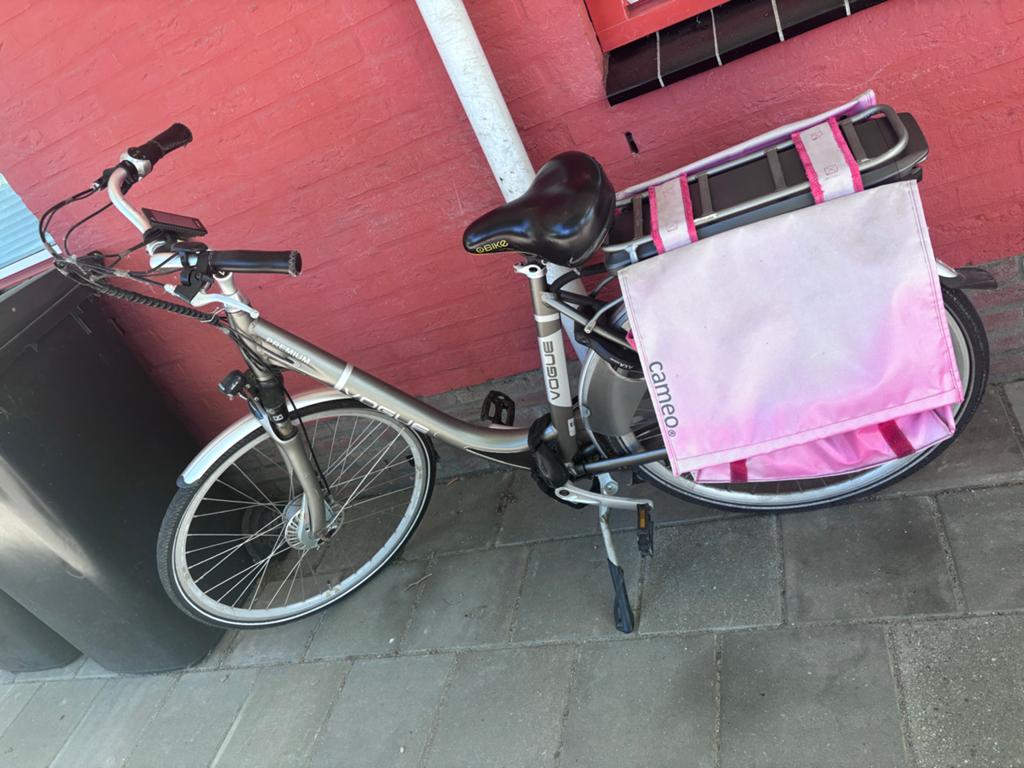 Vogue Cameo E-bike - Zo goed als nieuw, Zo goed als nieuw, 51 tot 55 cm, 30 tot 50 km per accu, Ophalen