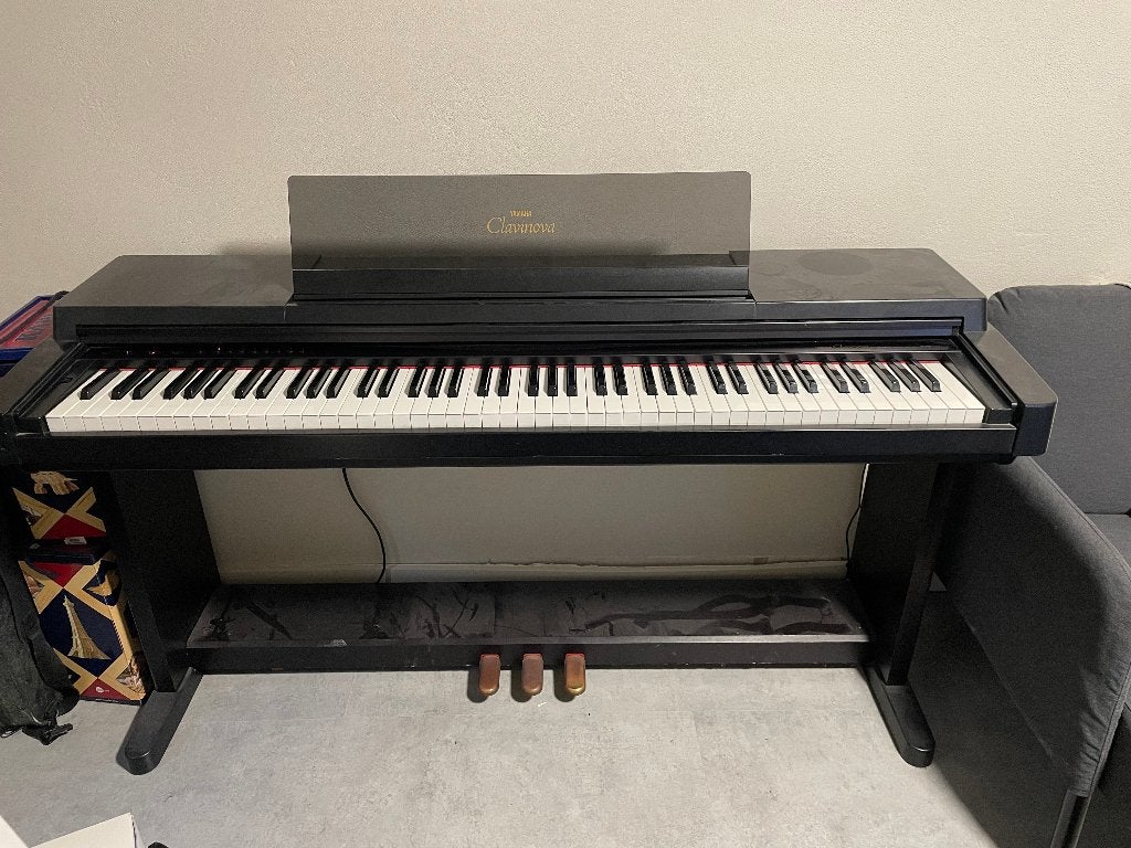 Yamaha CLP-560 | 88 Gewogen Toetsen | Zeer Goede Staat, Ophalen, Zwart, Digitaal, Zo goed als nieuw