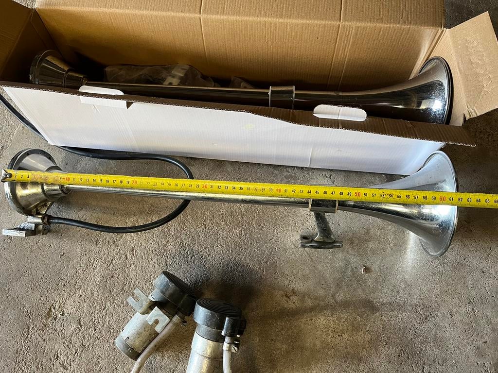 62cm Luchthoorn 12v, Ophalen, Gebruikt, Overige merken, Overige Auto-onderdelen