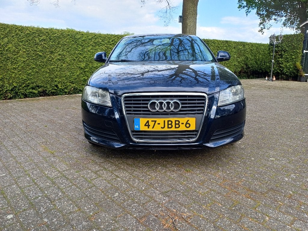 Audi A3 1.6 MPI Sportback 75KW 2009 Leer, Auto's, Audi, Voorwielaandrijving, Zwart, Blauw, 1200 kg