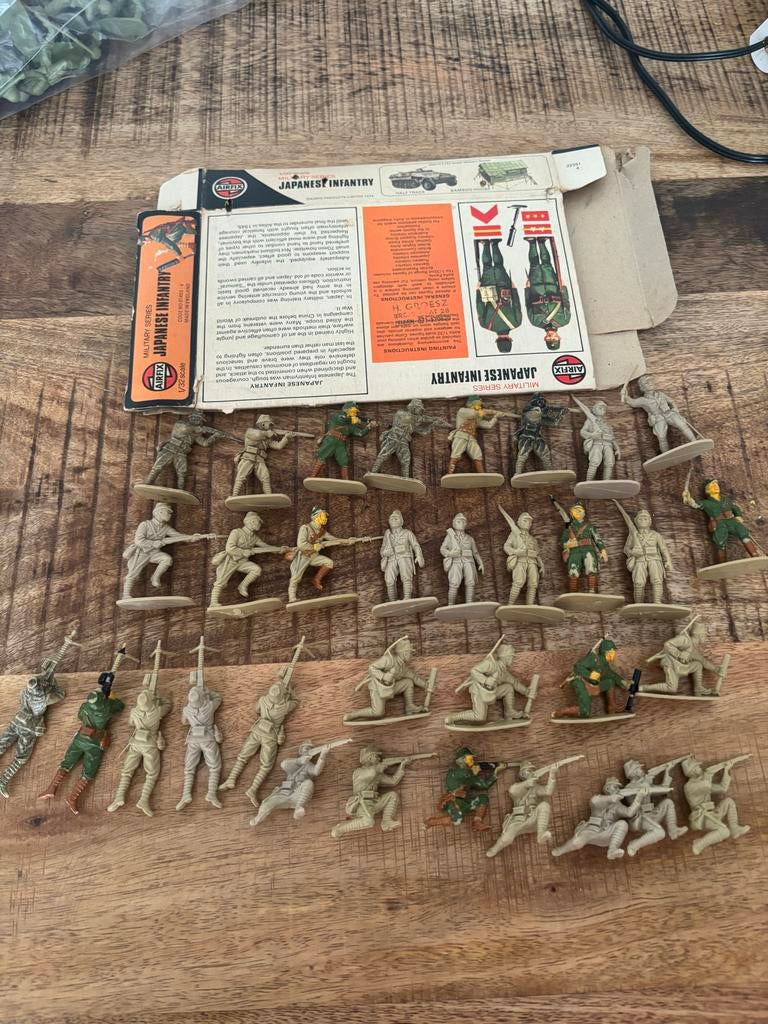 Airfix 1/32 Japanse Infanterie Figuren - Vintage Set, Hobby en Vrije tijd, Modelbouw | Figuren en Diorama's, Gebruikt, Figuur of Figuren