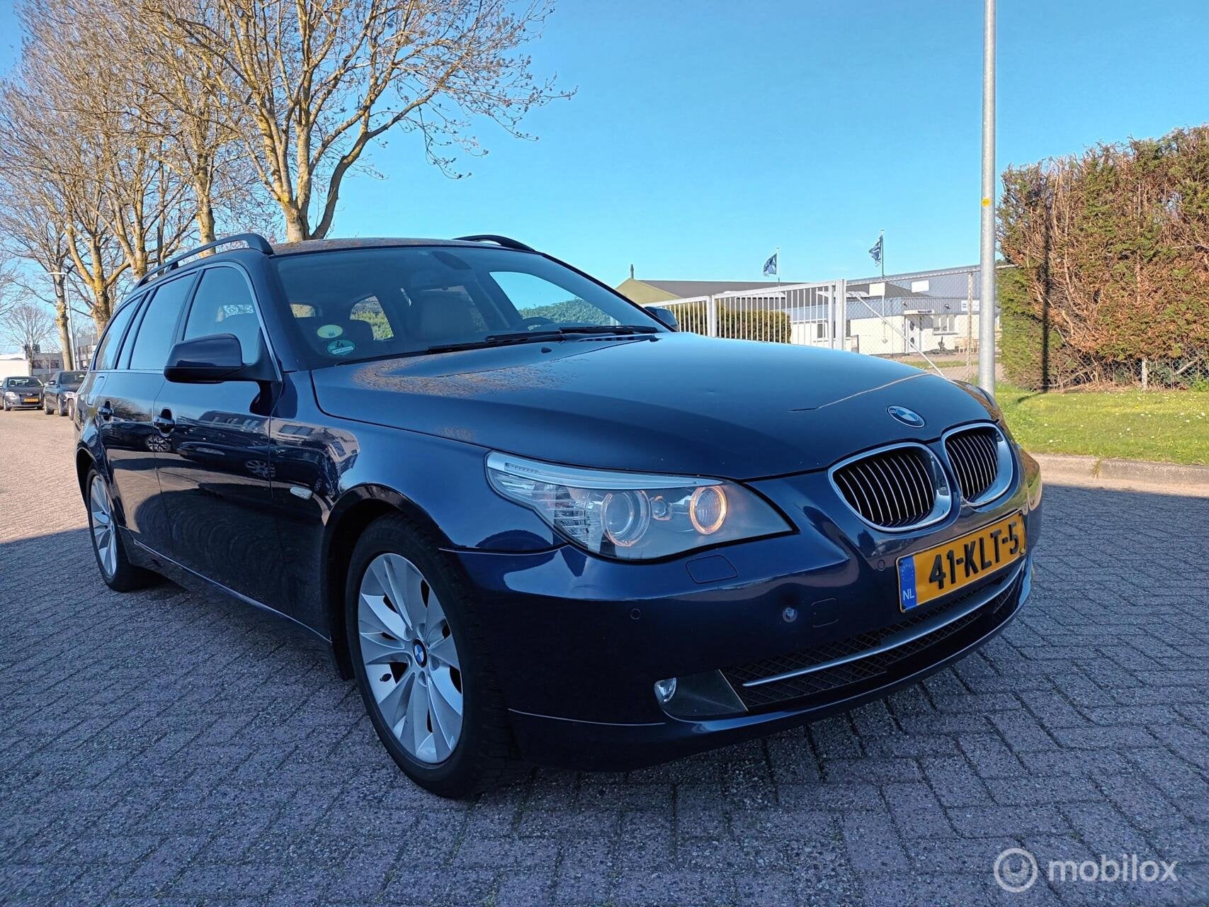 BMW 5-serie Touring 523i Business Line Edition II Automaat, Achterwielaandrijving, Blauw, Automatische klimaatregeling, 93 €/maand