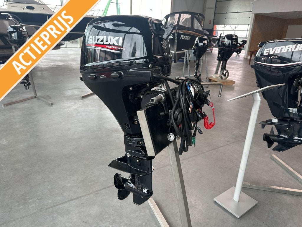 Suzuki DF20A kortstaart., Gebruikt, Benzine