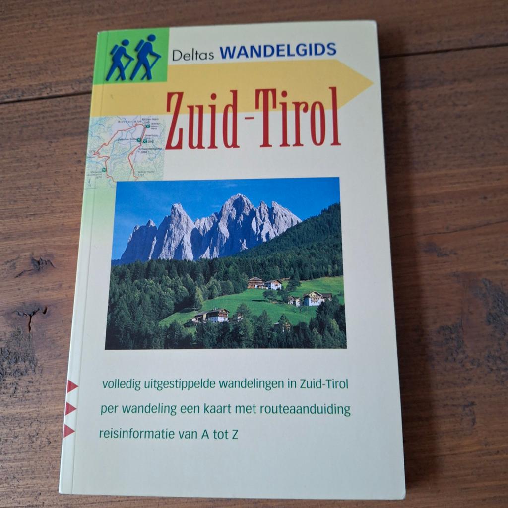 Wandelen door Zuid- Tirol, Ophalen of Verzenden, Benelux, Fiets- of Wandelgids, Overige merken