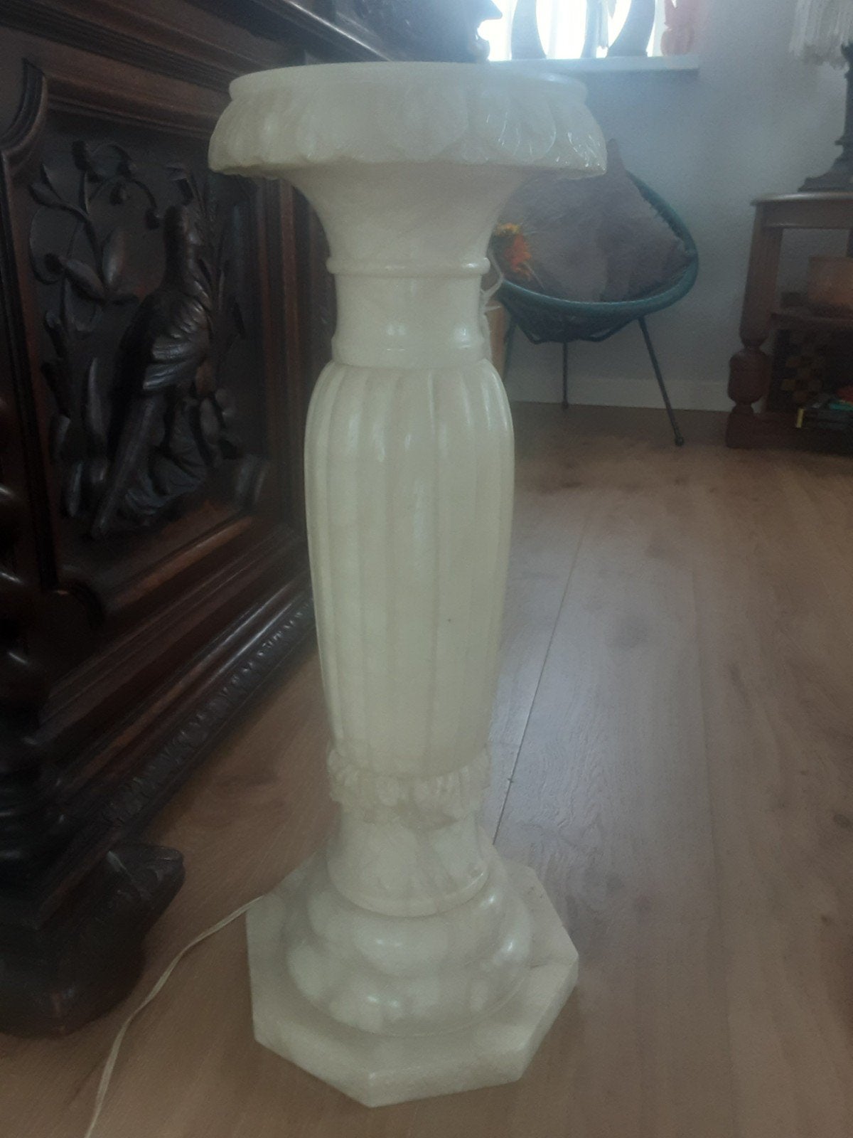 Marmeren zuil met verlichting, Ophalen