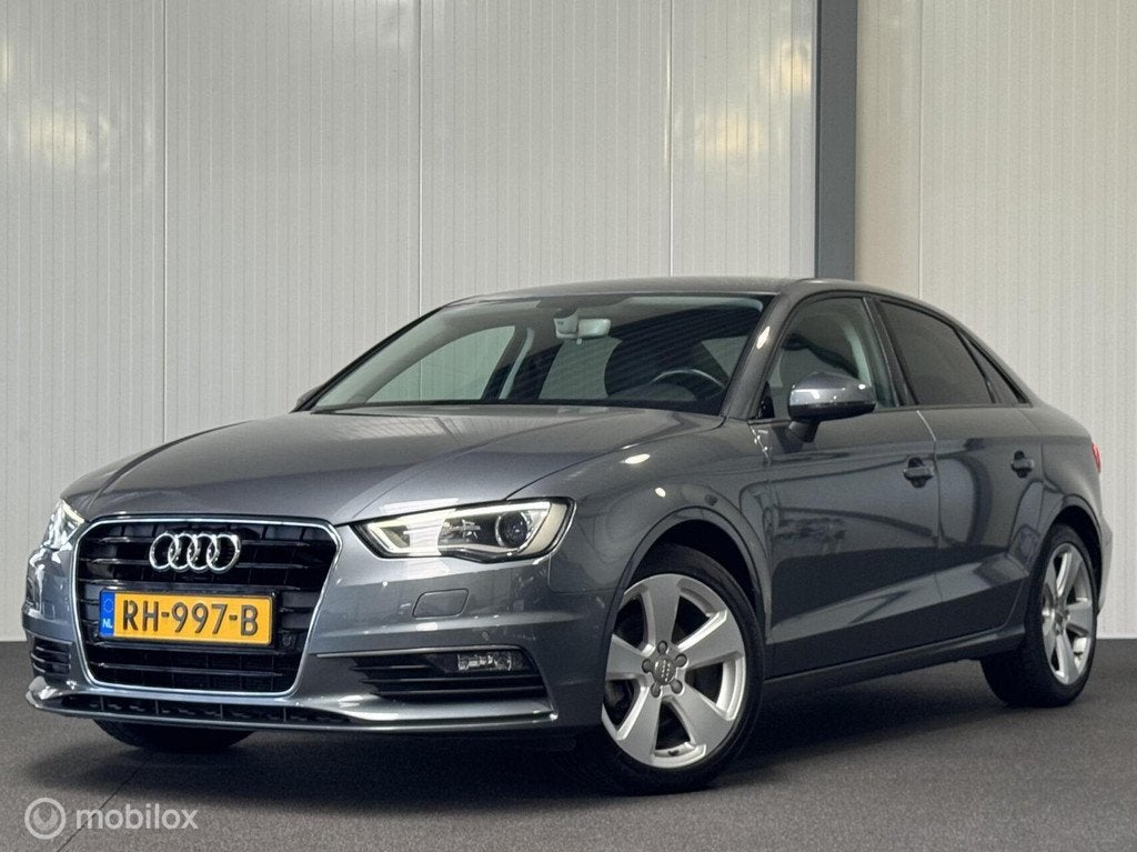 Audi A3 Limousine 1.6 TDI Amb. Pro Line Plus [ historie xeno, Auto's, Audi, Voorwielaandrijving, Euro 6, 4 cilinders, 1245 kg
