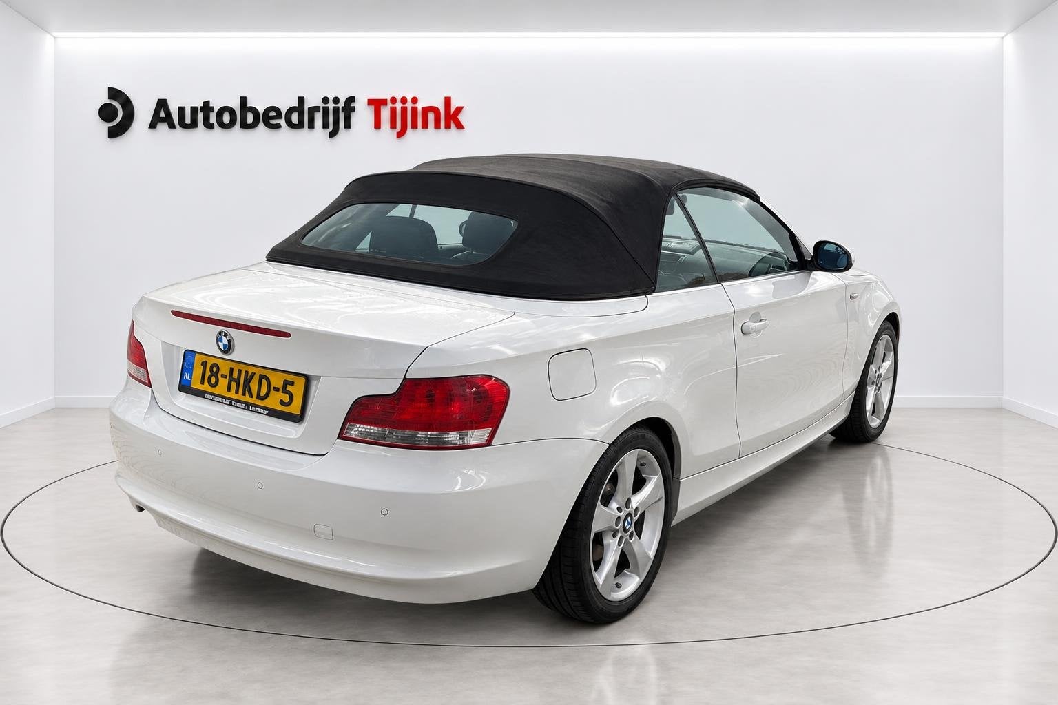 BMW 1 Serie Cabrio 118i High Executive M-Sport | ECC | Cruis, 1-Serie, 4 stoelen, Wit, Origineel Nederlands