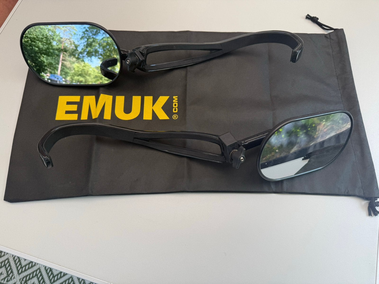 Emuk caravanspiegels, Ophalen, Mazda