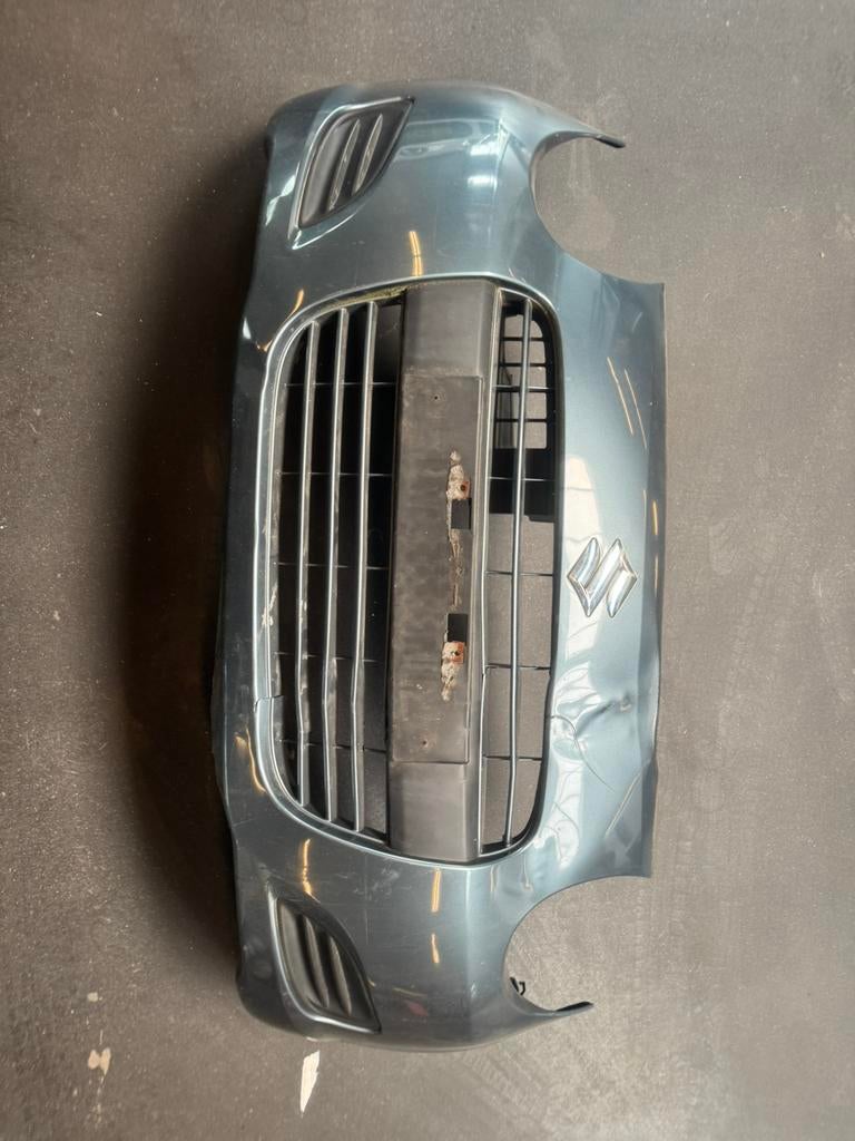 Suzuki alto voor bumper grijs kleurcode ZY4, Auto-onderdelen, Ophalen of Verzenden, Voor, Suzuki, Bumper