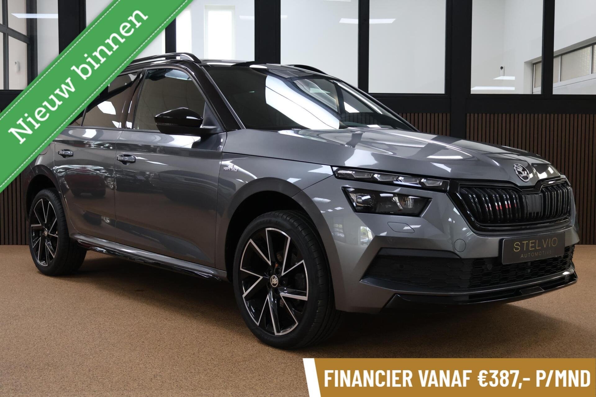 SKODA KAMIQ 1.0 TSI MONTE CARLO | 2024 | PANO | MATRIX, Stof, Gebruikt, Met garantie (alle), 116 pk