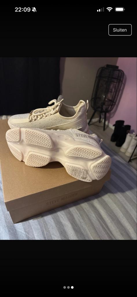 Gloednieuwe Steve Madden sneakers maat 39, Ophalen of Verzenden, Nieuw, Beige, Sneakers of Gympen