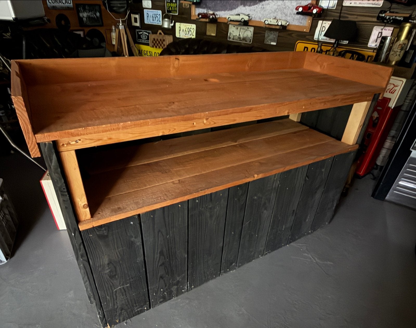 Robuuste Bar of Draaitafel - Hout, Ophalen, Gebruikt