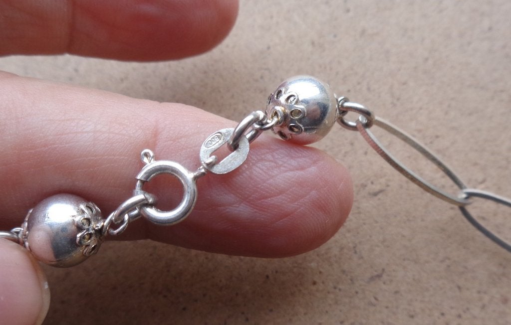 zilveren lange sierketting met bollen [715], Verzenden, Zo goed als nieuw, Zilver, Zilver